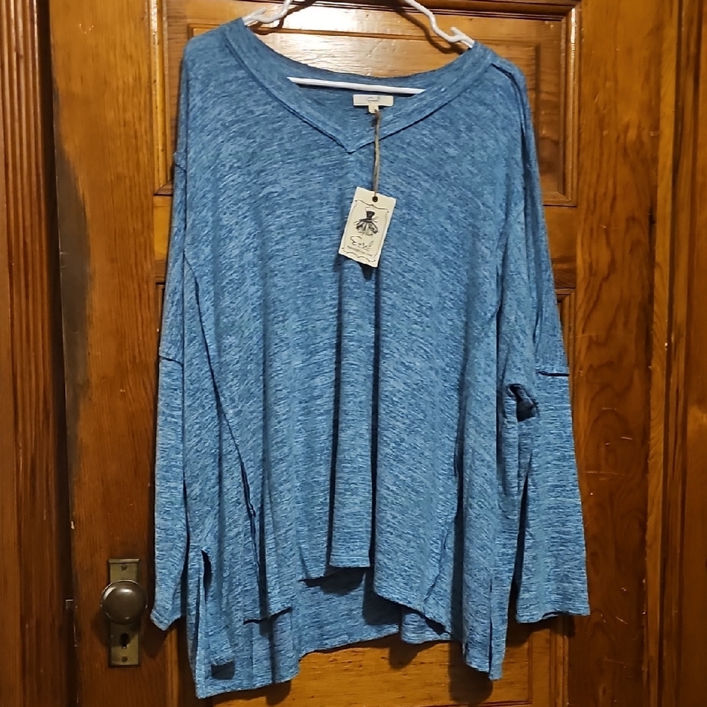 EASEL So Comfortable! Oversized Lg Blue Top